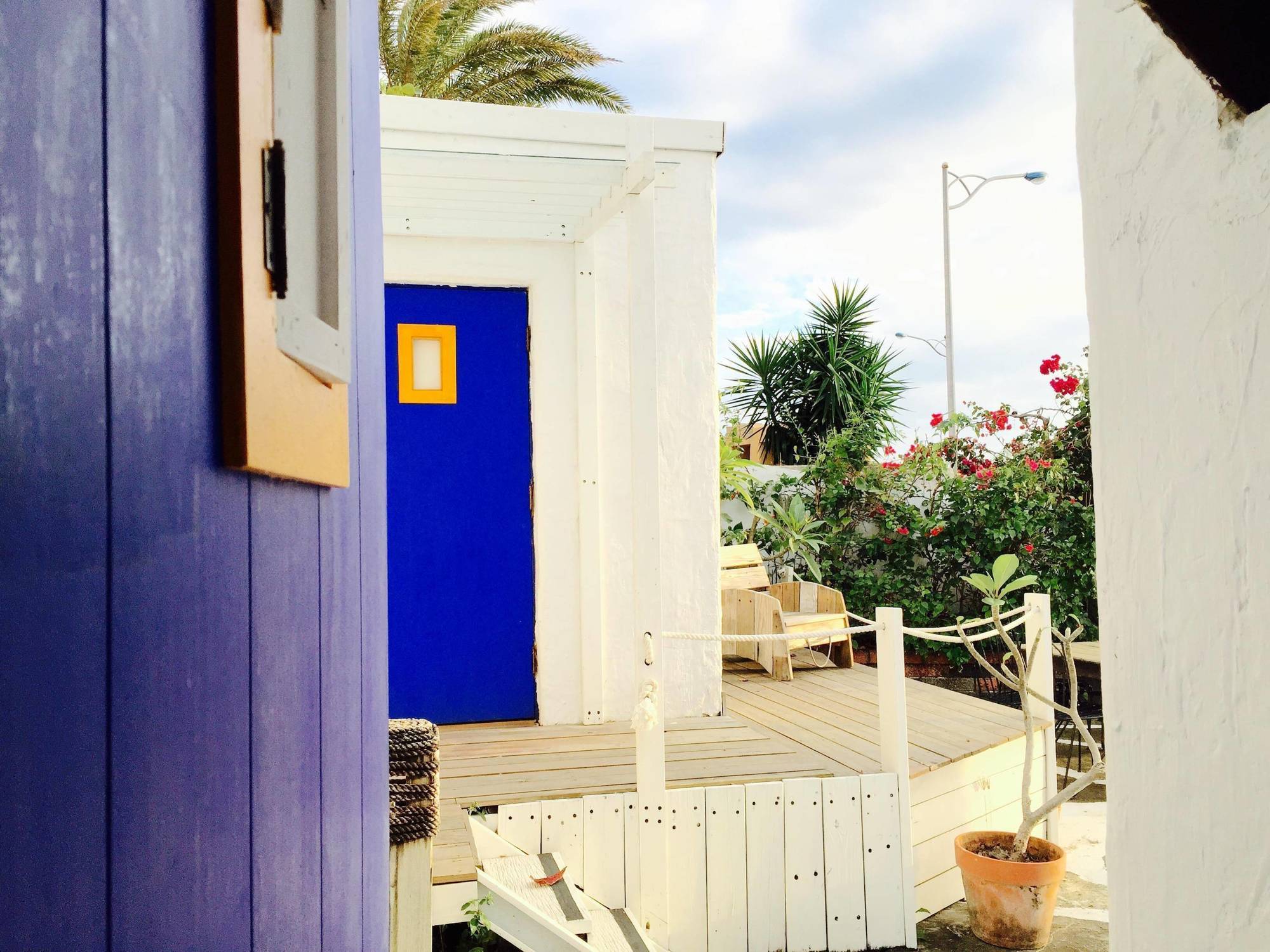 Beach House海邊民宿 Kenting Exterior photo